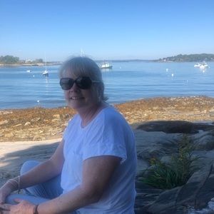 Meet your Posher, Ellen